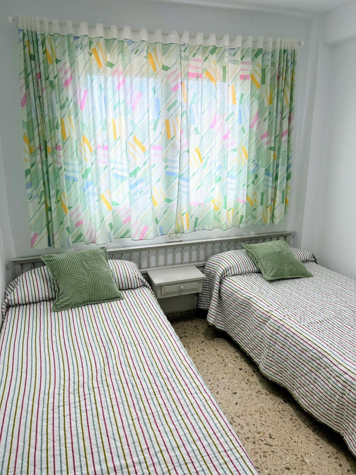 Apartamento Gandia Playa 150M Playa Con Parking Privado Y Piscina Playa de Gandia 外观 照片
